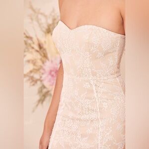 Lulus strapless lace wedding dress size XS